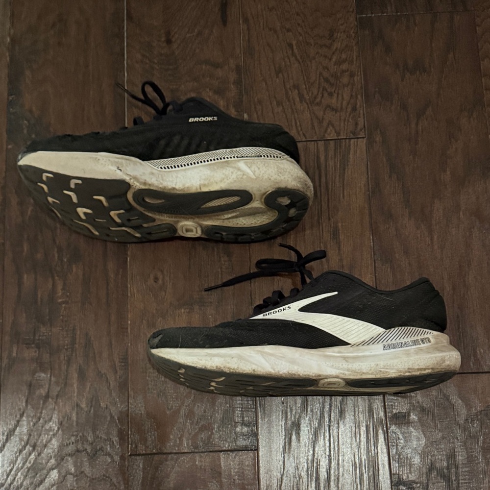 Brooks Men’s Black and White Performance Running Shoes
